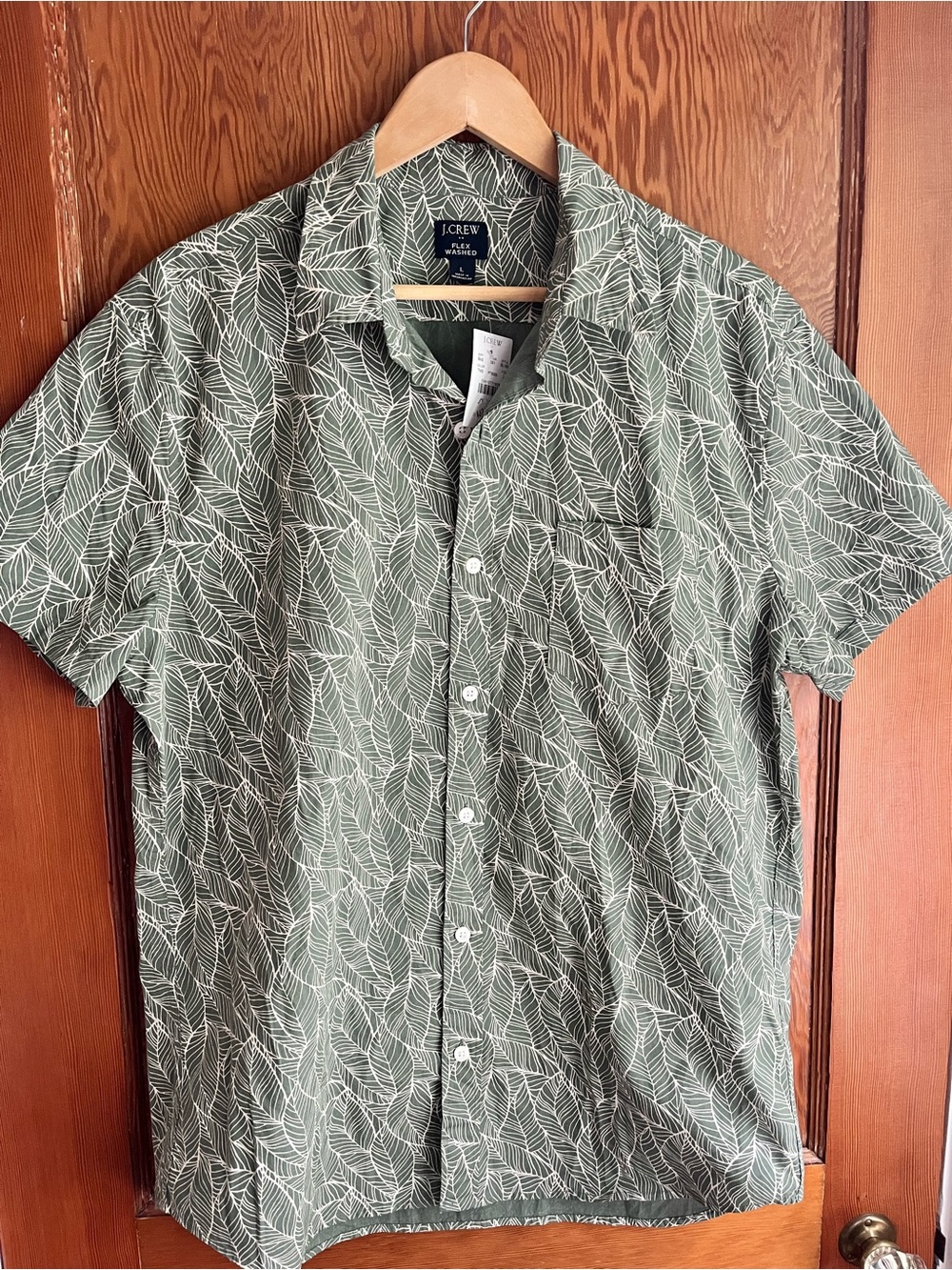 J. Crew Green Short-Sleeve Flex Wash Leaf Print Button-Up Shirt NWT